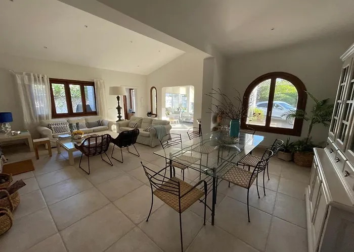 Llompart Port De Pollensa * 波连萨港